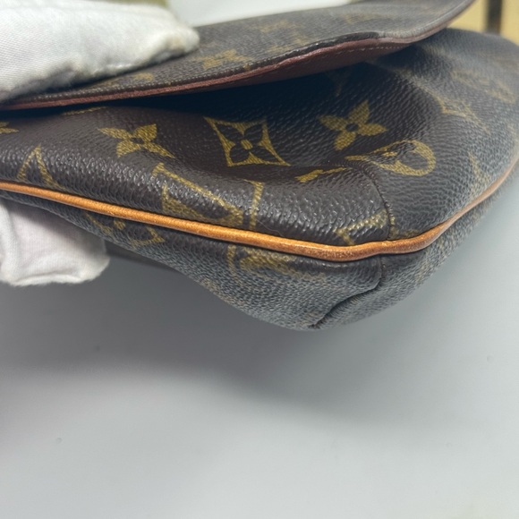 💯Authentic Louis Vuitton Musette Salsa shoulder Bag - Picture 5 of 7